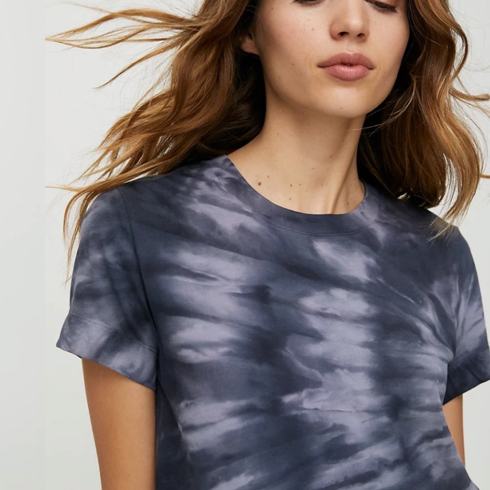 ARITZIA CROPPED TIE DYE SHIRT